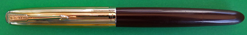 PARKER VACUMATIC 51 IN BURGUNDY WITH GOLD FILLED CAP AND TRIM
